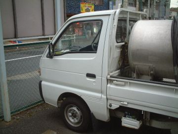 柏崎三菱自動車販売株式会社巻店